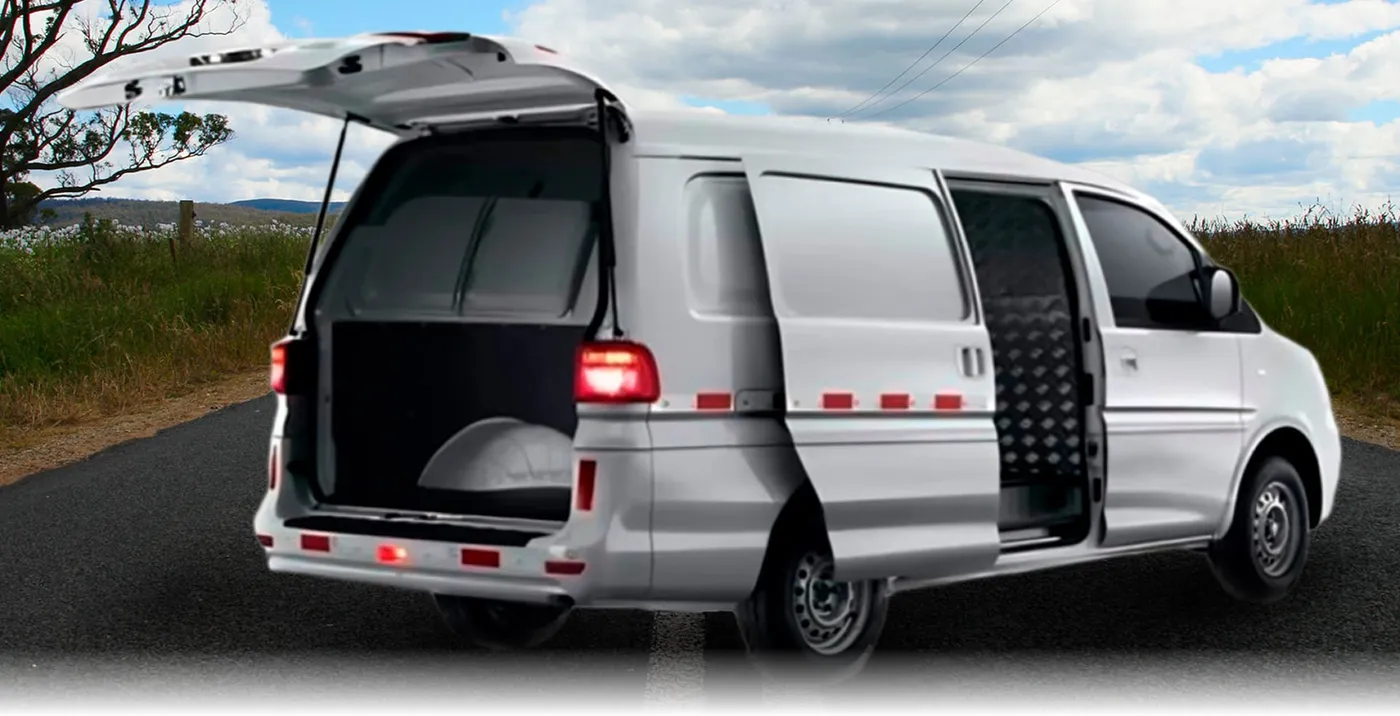 Interior de la Van M5 Cargo