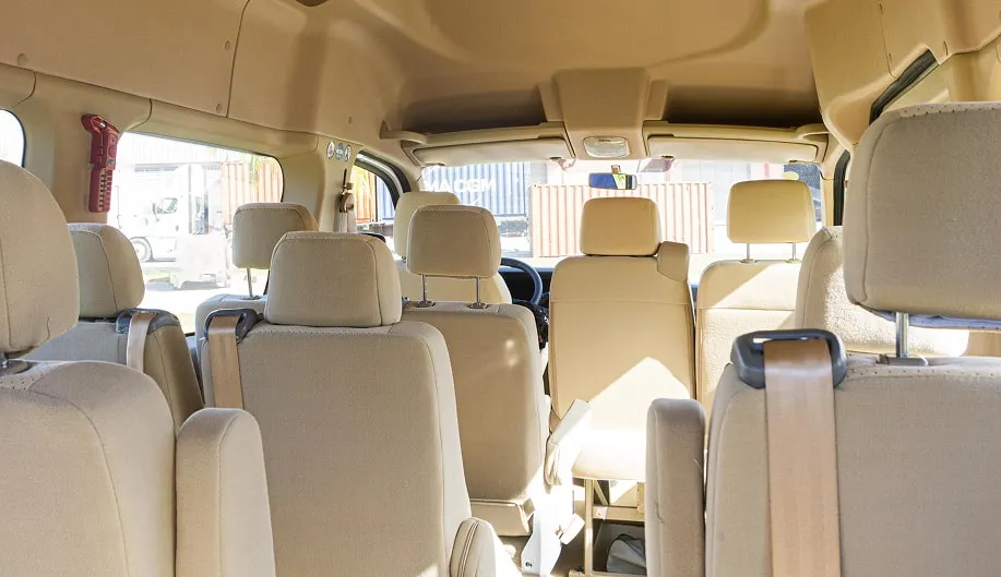 Dongfeng Microbus K33 vista lateral