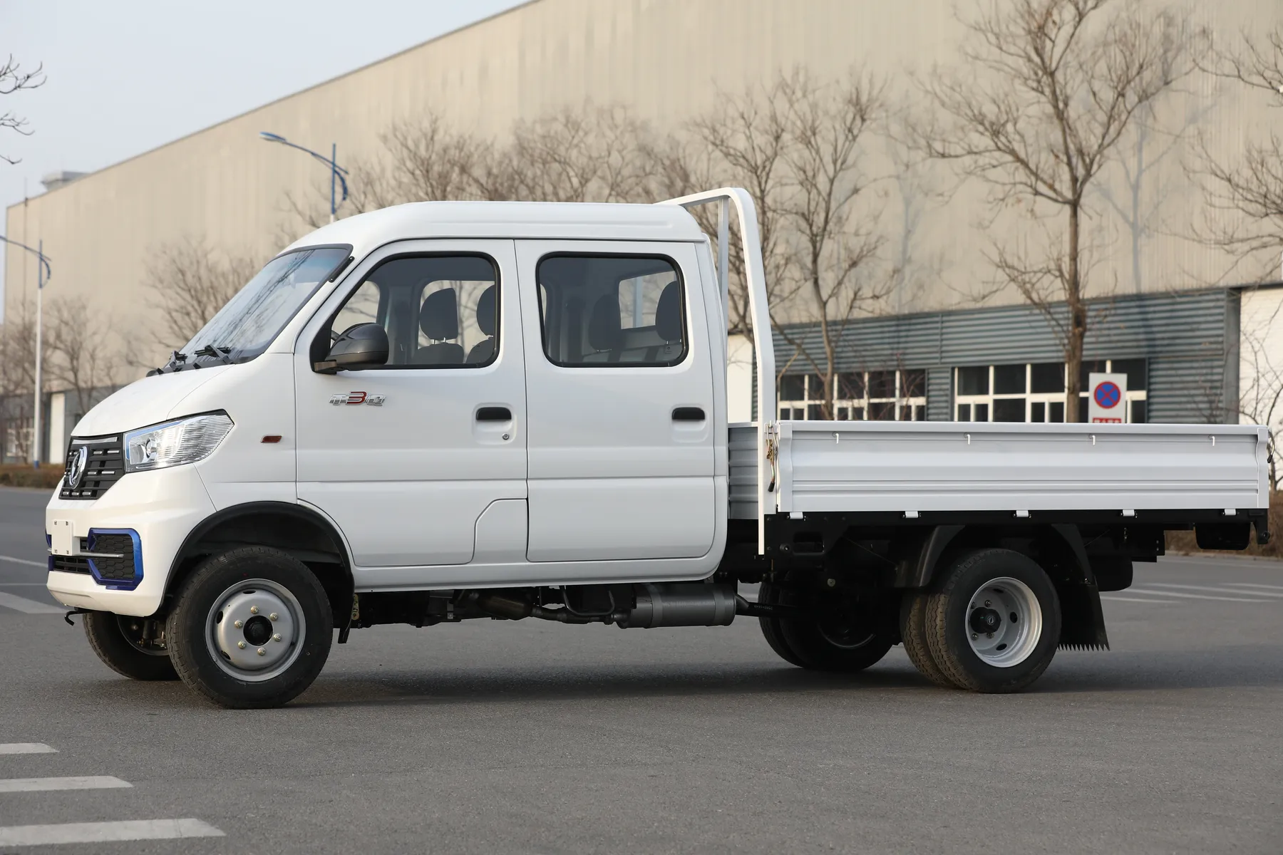 Dongfeng CAPTAIN W vista principal