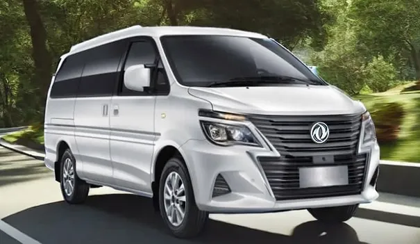 Detalle exterior del Dongfeng Microbus M5