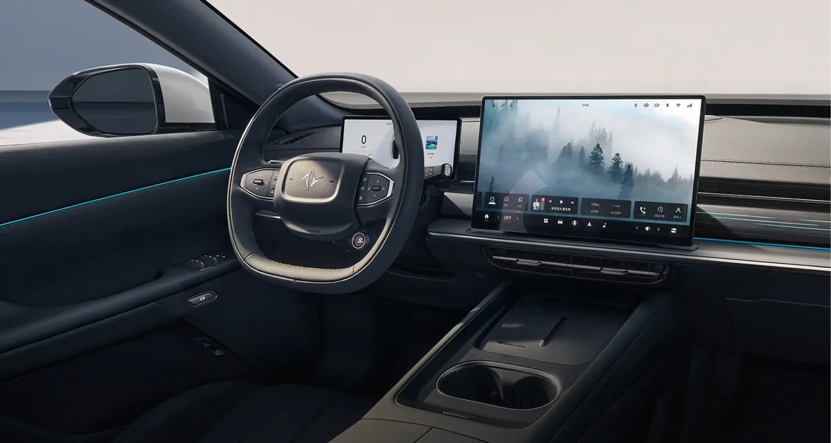 Interior del Dongfeng Eπ 007 PHEV